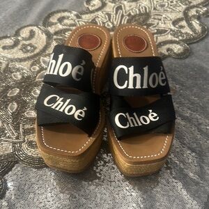 Chloe Black Sandals with Wide Straps and Casual Slip-On Design